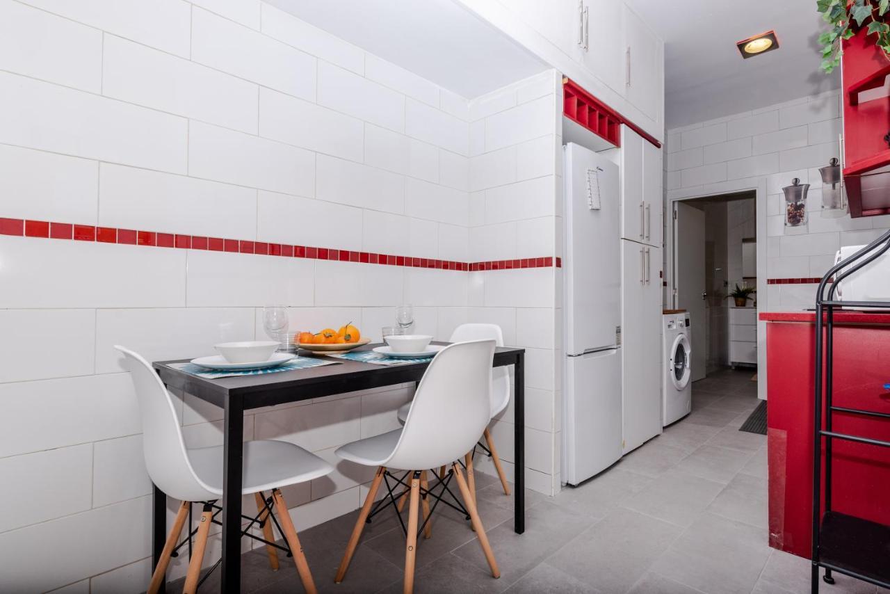 Апартаменты Modern And Lovely In Chueca Мадрид Экстерьер фото